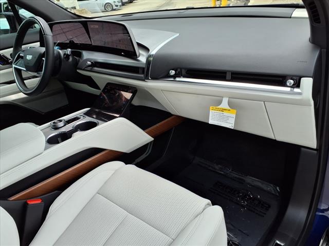 2026 Cadillac VISTIQ 