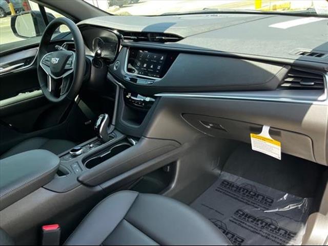 2025 Cadillac XT5 Luxury
