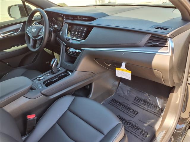 2025 Cadillac XT5 Luxury