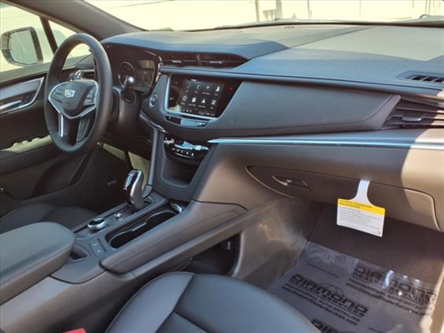 2025 Cadillac XT5 Luxury