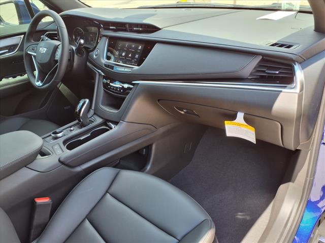 2025 Cadillac XT6 Luxury