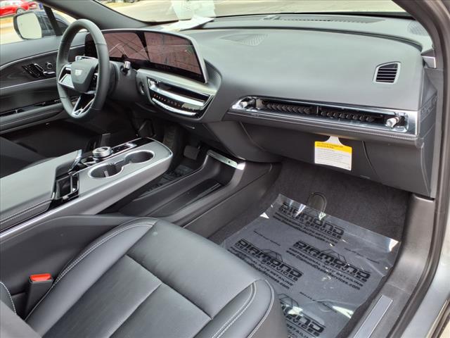 2025 Cadillac LYRIQ Luxury