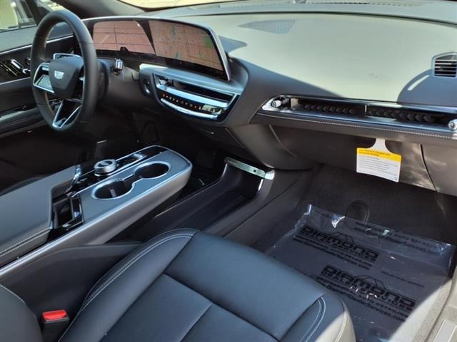 2025 Cadillac LYRIQ Sport