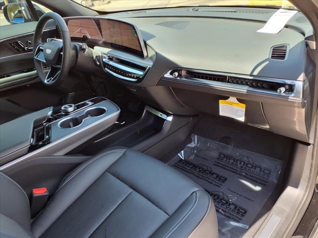 2025 Cadillac LYRIQ Sport
