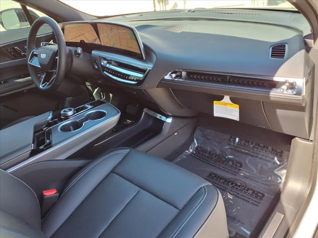 2025 Cadillac LYRIQ Sport
