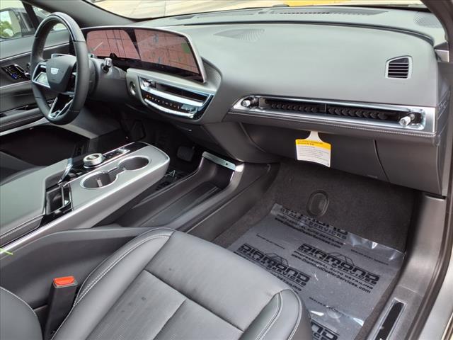 2025 Cadillac LYRIQ Sport