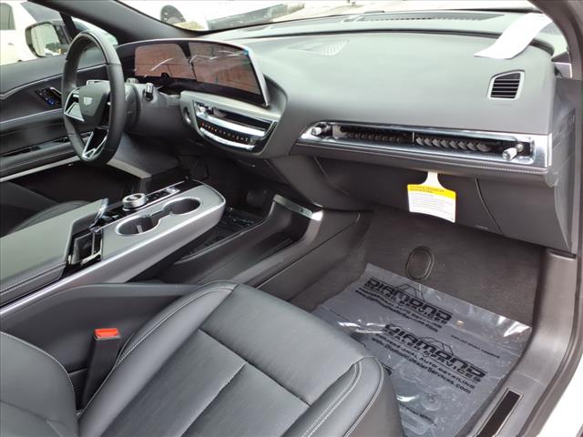 2025 Cadillac LYRIQ Sport