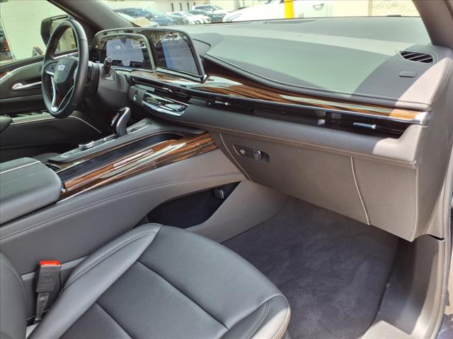 2024 Cadillac Escalade ESV Luxury