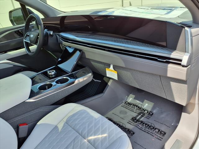 2025 Cadillac Escalade IQ Luxury 1