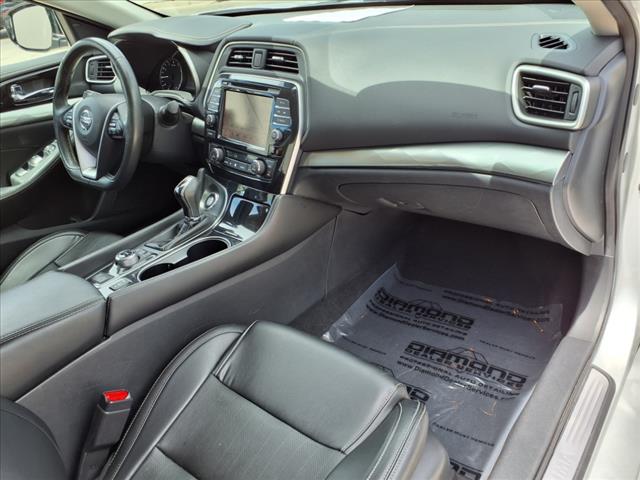 2022 Nissan Maxima SV