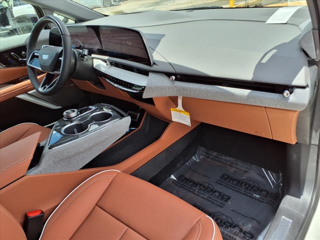 2025 Cadillac OPTIQ 