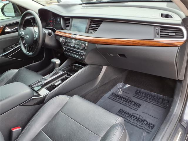 2017 Kia Cadenza Premium