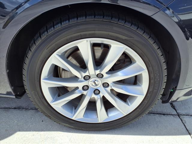 2017 Volvo S90 T6 Momentum