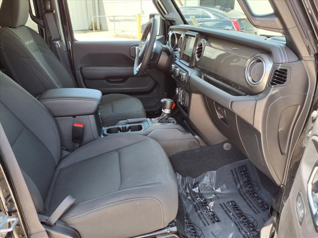 2023 Jeep Gladiator Overland
