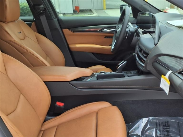 2025 Cadillac CT5 Sport