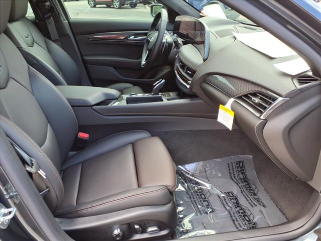 2025 Cadillac CT5 Sport