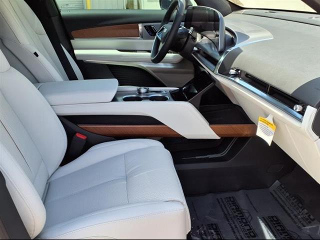 2026 Cadillac VISTIQ 