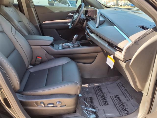 2025 Cadillac XT4 Premium Luxury