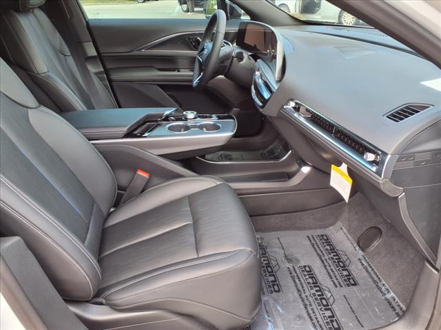 2025 Cadillac LYRIQ Sport