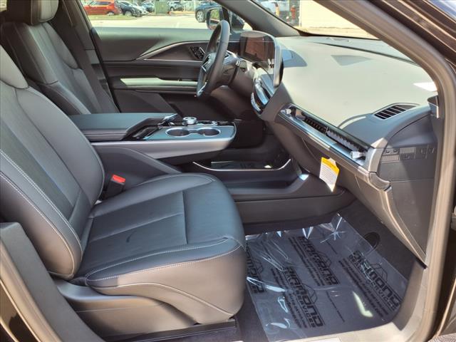 2025 Cadillac LYRIQ Sport