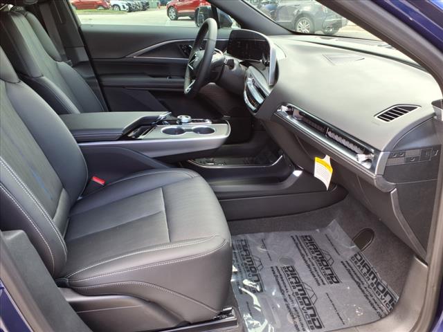 2025 Cadillac LYRIQ Sport