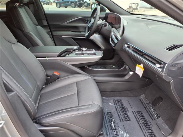 2025 Cadillac LYRIQ Sport