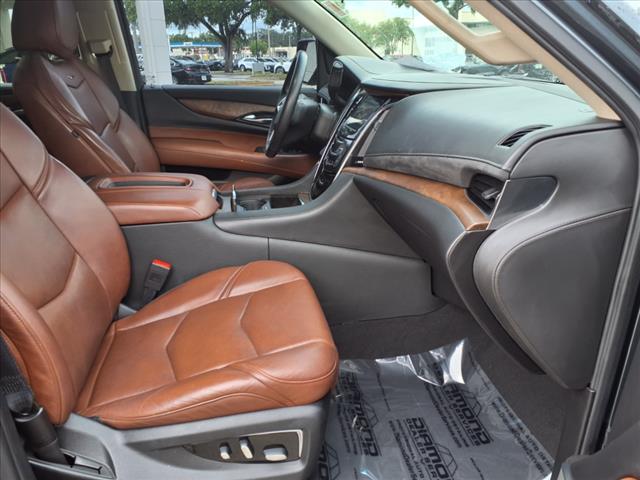 2019 Cadillac Escalade Luxury