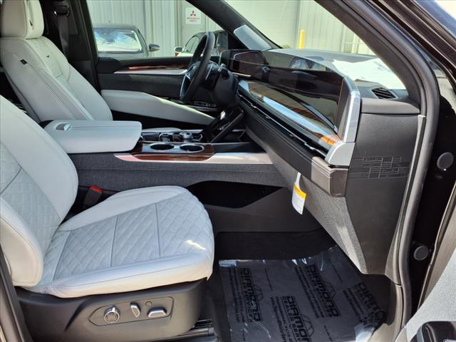 2025 Cadillac Escalade ESV Premium Luxury Platinum