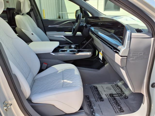 2025 Cadillac Escalade IQ Luxury 1