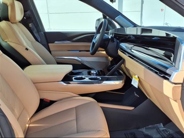 2025 Cadillac Escalade IQ Sport 2