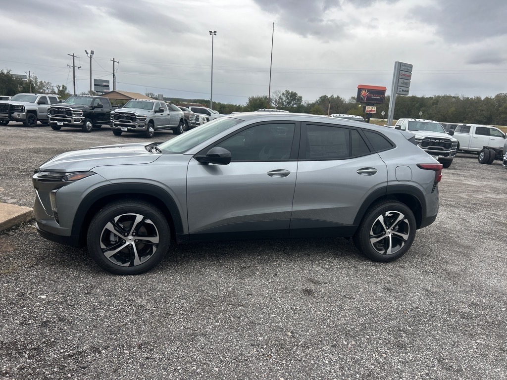 2025 Chevrolet Trax RS
