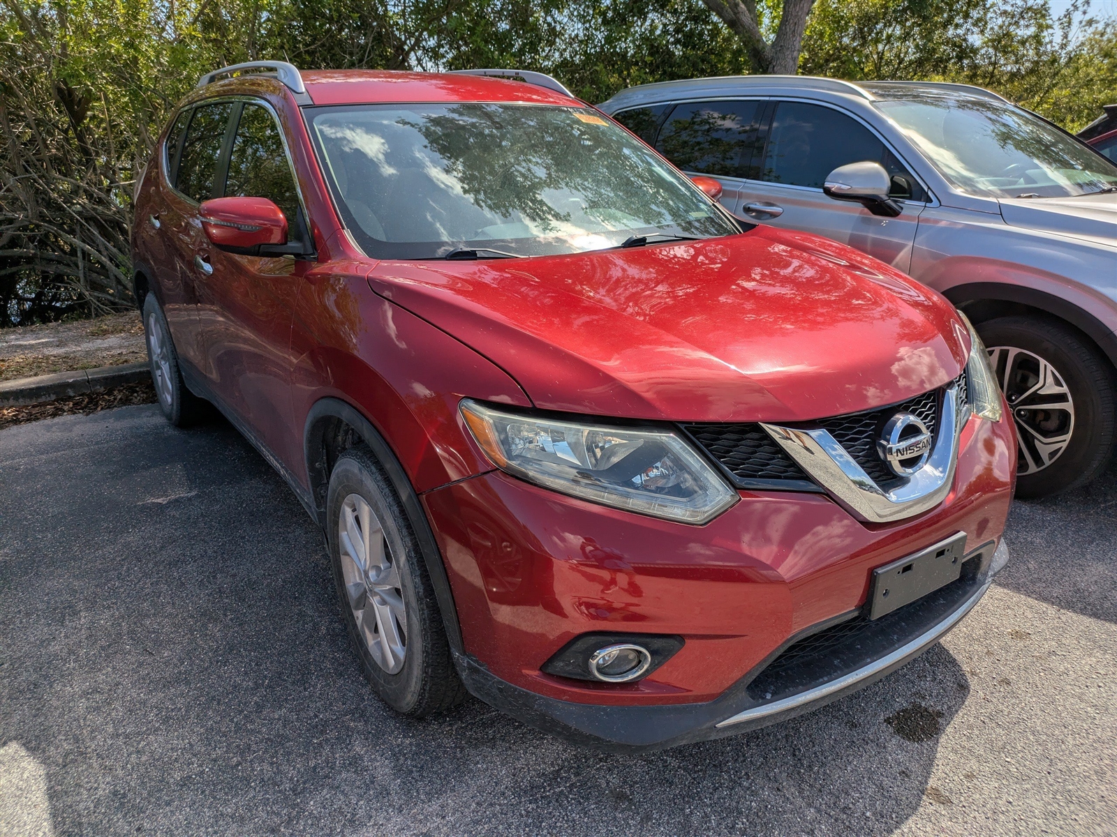 Cayenne Red Nah 2016 Nissan Rogue SV FWD SUV / Crossover Front-Wheel Drive Continuously Variable Transmission