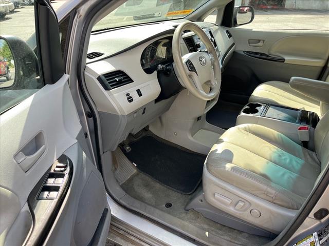 2014 Toyota Sienna LE 8-Passenger