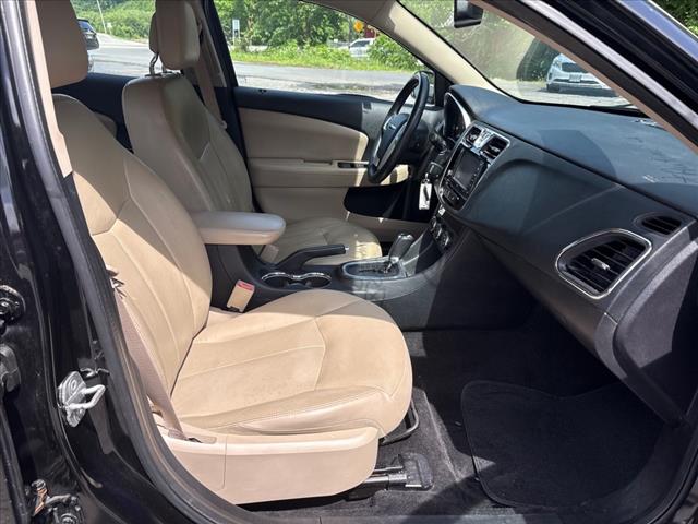 2012 Chrysler 200 Limited