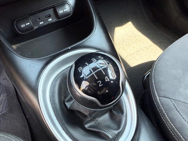 2015 Kia Soul Base