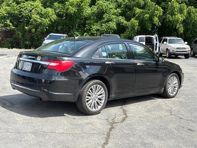 2012 Chrysler 200 Limited