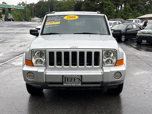 2006 Jeep Commander Base
