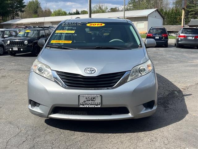 2014 Toyota Sienna LE 8-Passenger