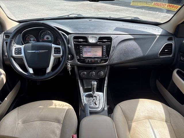2012 Chrysler 200 Limited