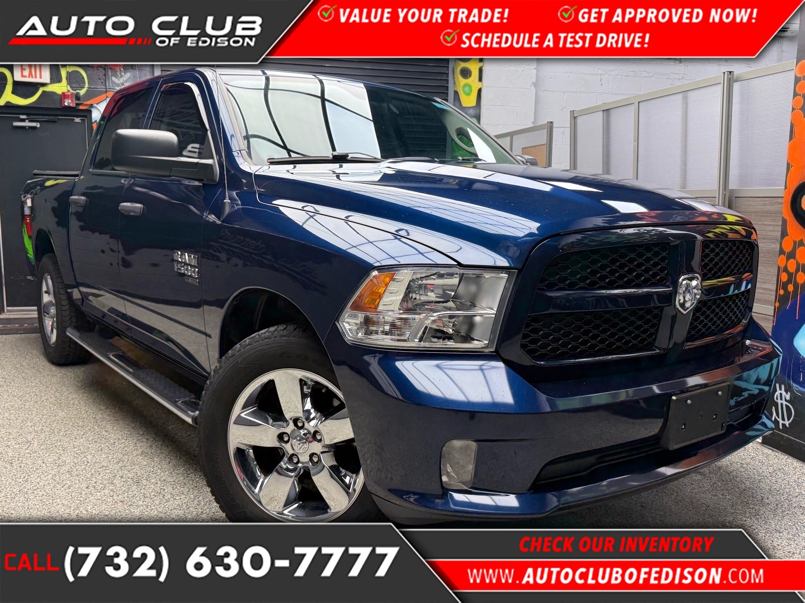Patriot Blue Pearl Coat (ppx) 2019 RAM 1500 Classic Express Crew Cab 4WD Pickup Truck Four-Wheel Drive 8-Speed Automatic