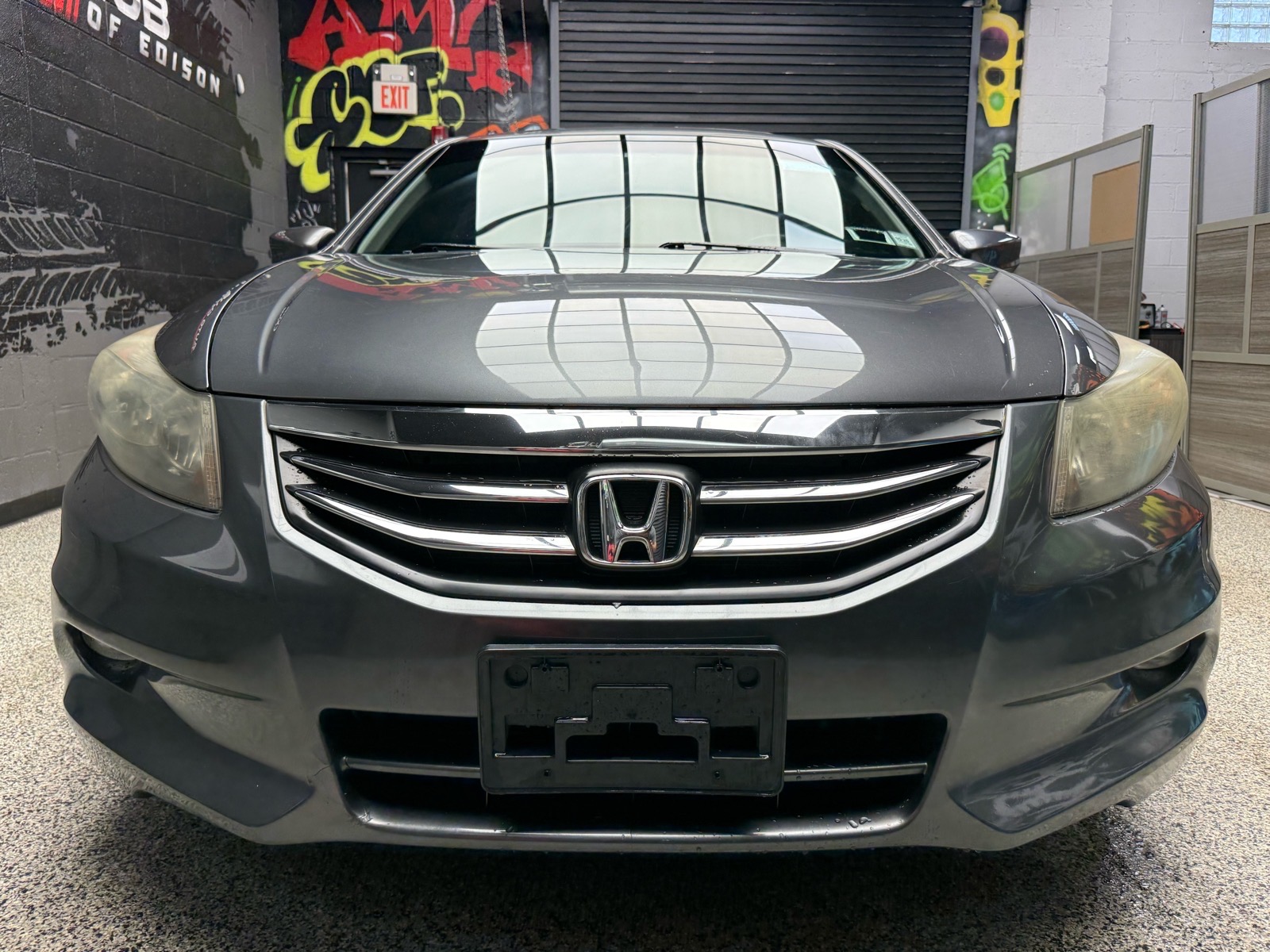 View vehicle photo 2