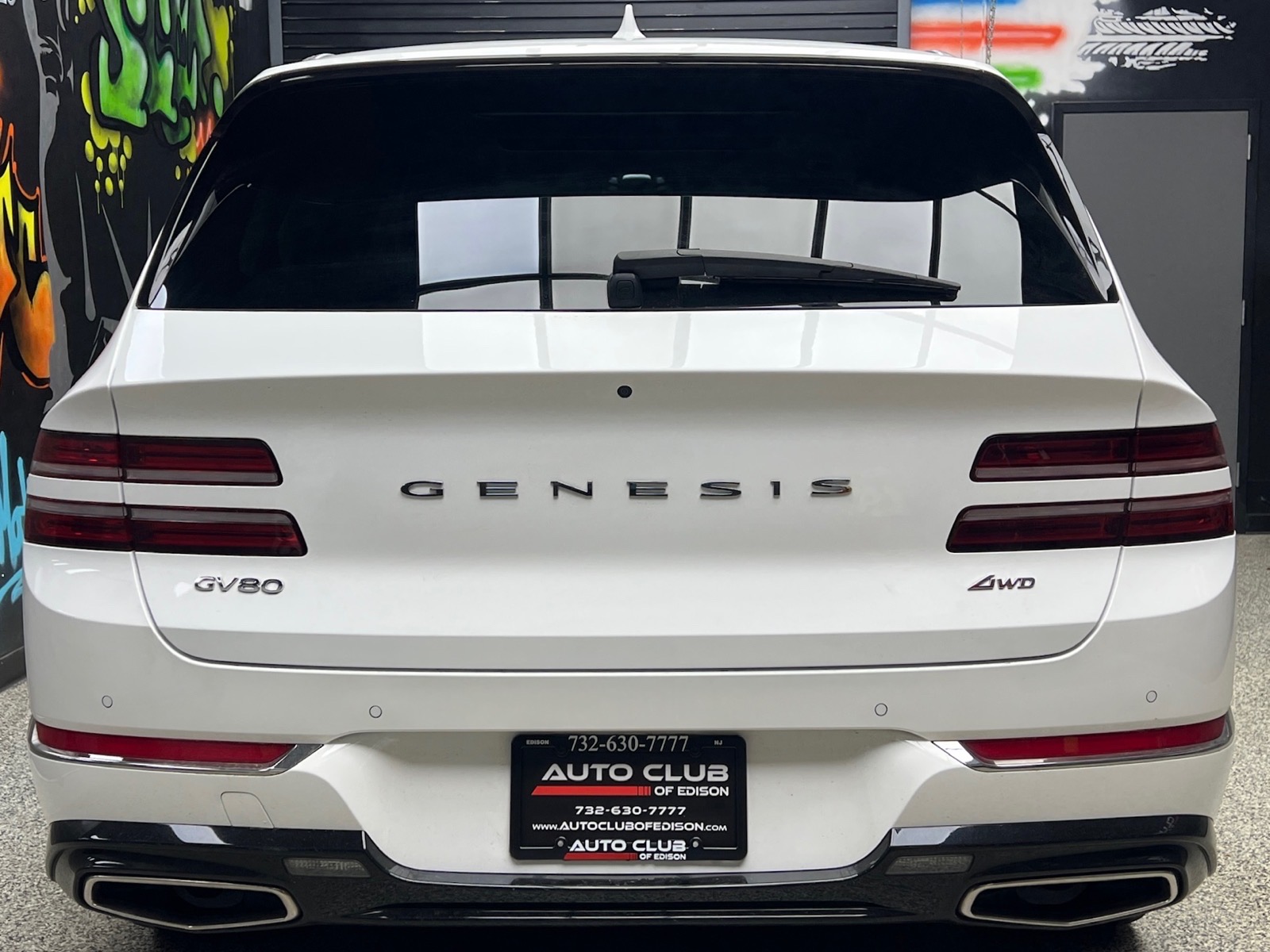 View vehicle photo 5