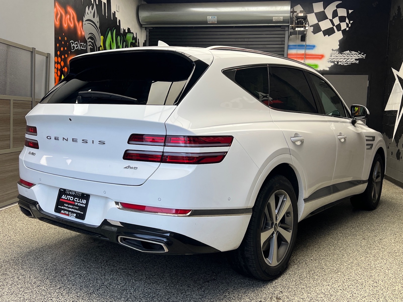 View vehicle photo 6