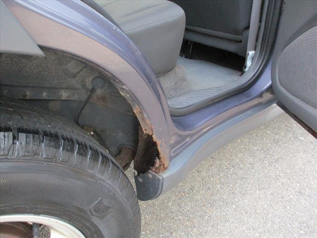 2006 Mazda Tribute i