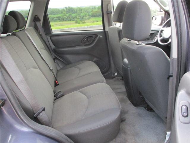 2006 Mazda Tribute i