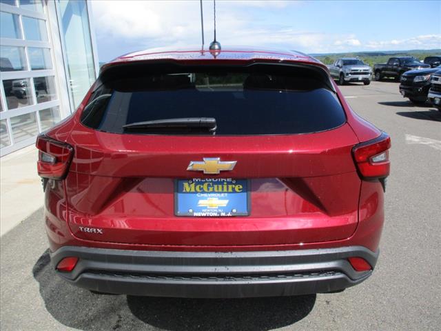 2025 Chevrolet Trax LS