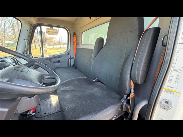 2018 Freightliner M2 / DRY:2948