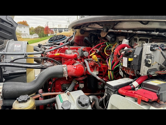 2019 Freightliner M2 / DRY Other:2927