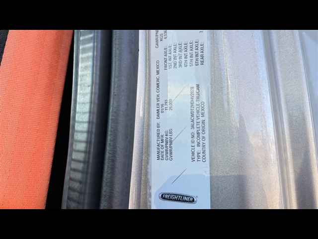 2017 freigthliner M2 / DRY Other:2935