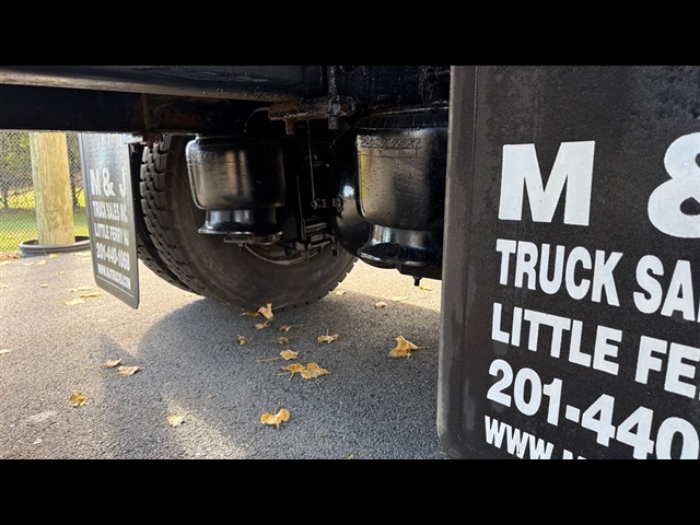 2018 Freightliner M2 / DRY:2960